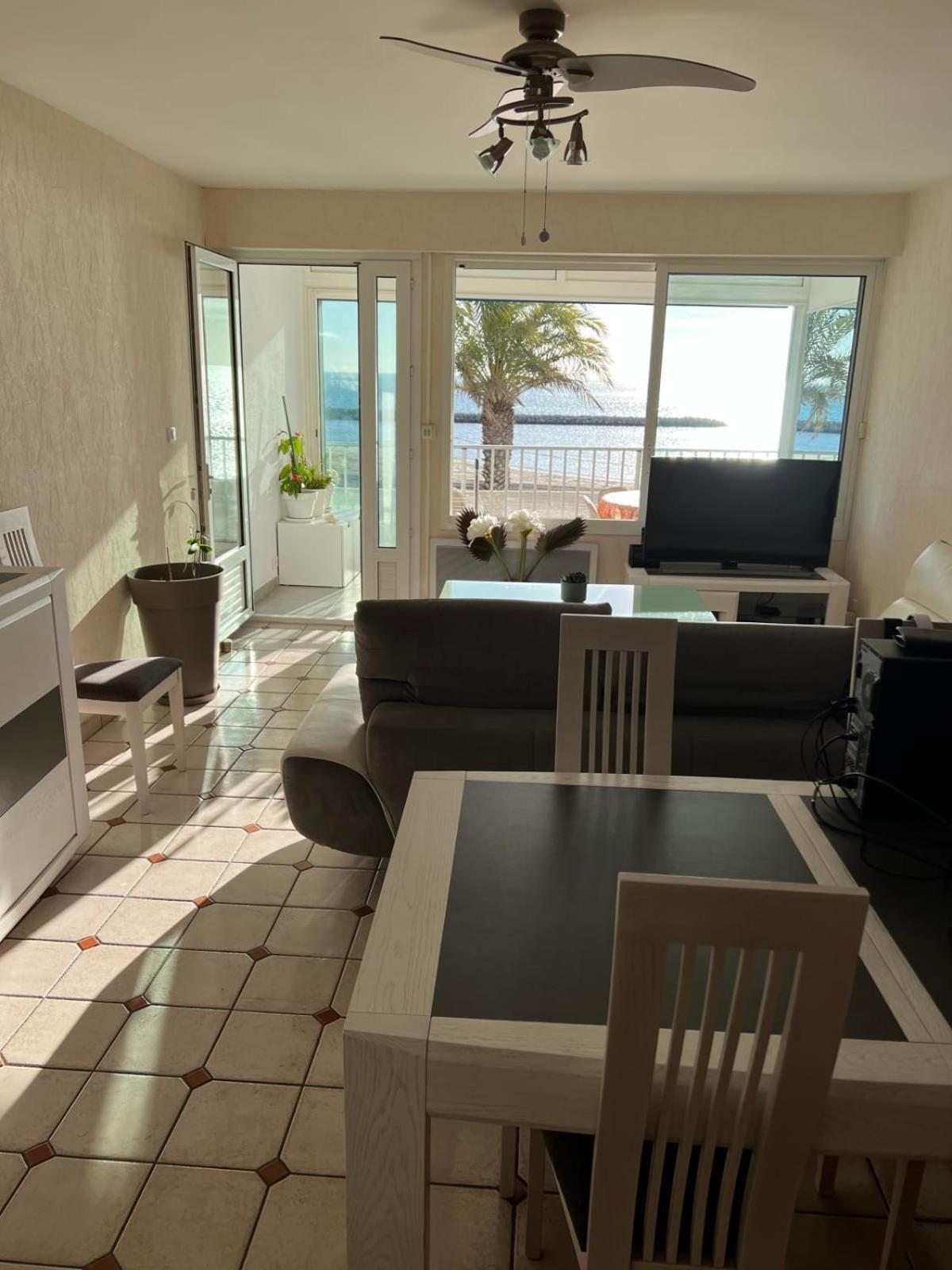 Appartement Mar E Souleu Avec Terrasse Et Vue Mer Au Grau Du Roi Le Grau-du-Roi Eksteriør billede